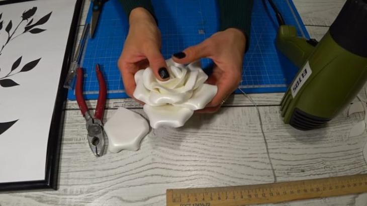 Объёмная картина из простых материалов