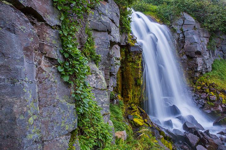 Первозданная Камчатка: снежные пещеры