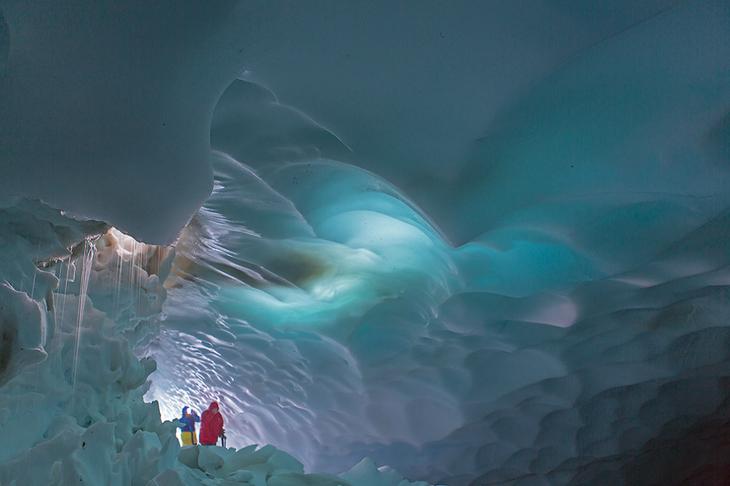 Первозданная Камчатка: снежные пещеры