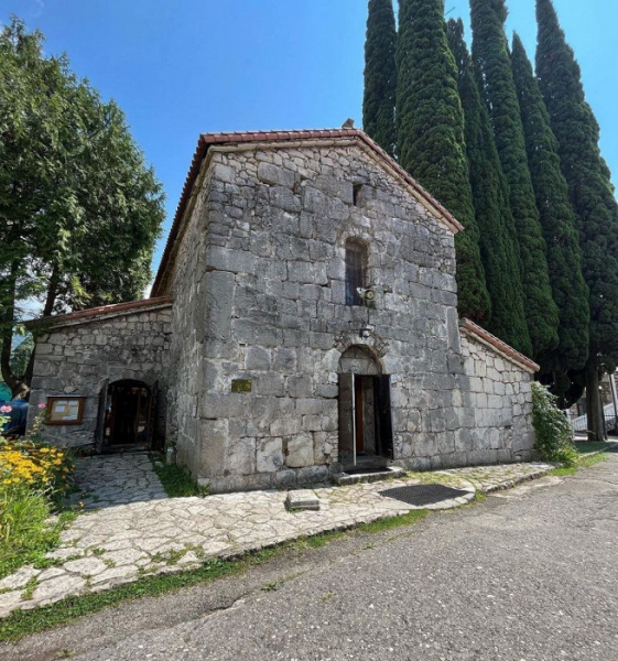 «Плотные объятия с унитазом», высокая влажность и отсутствие медпомощи: отзыв об отдыхе в Абхазии