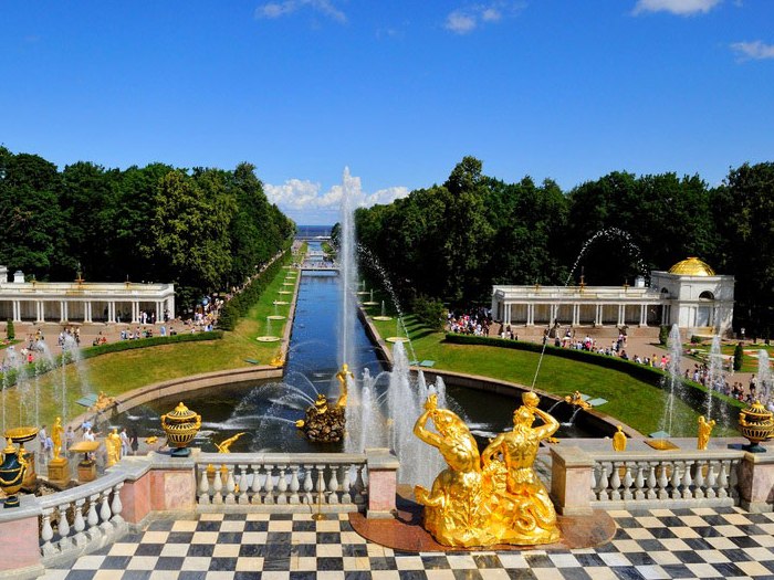 Секреты Петергофа: как создавалась российская «столица фонтанов»