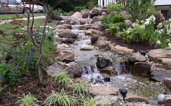 25 доступных идей оформления двора на зависть всем соседям