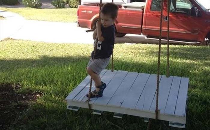 25 доступных идей оформления двора на зависть всем соседям