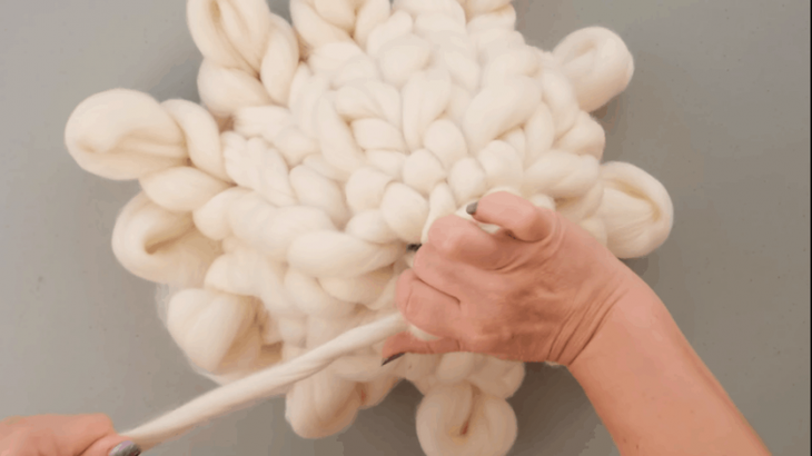 Эффектная подушка своими руками