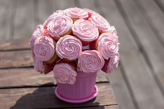Как сделать сладкий букет из капкейков
