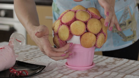 Как сделать сладкий букет из капкейков