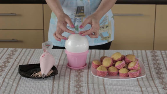 Как сделать сладкий букет из капкейков