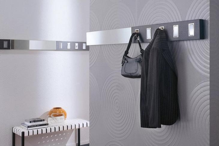 Настенная вешалка в прихожей: поделки своими руками и необычные идеи