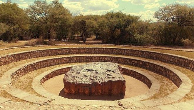 13 необычных предметов прилетевших к нам из космоса