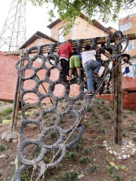 15 творческих способов использования старых покрышек дома и на дачном участке