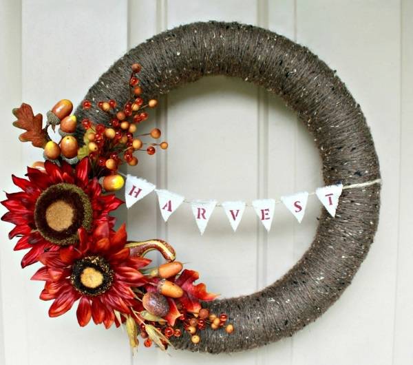 30 идей как сделать осенний венок своими руками — из листьев, шишек и других материалов