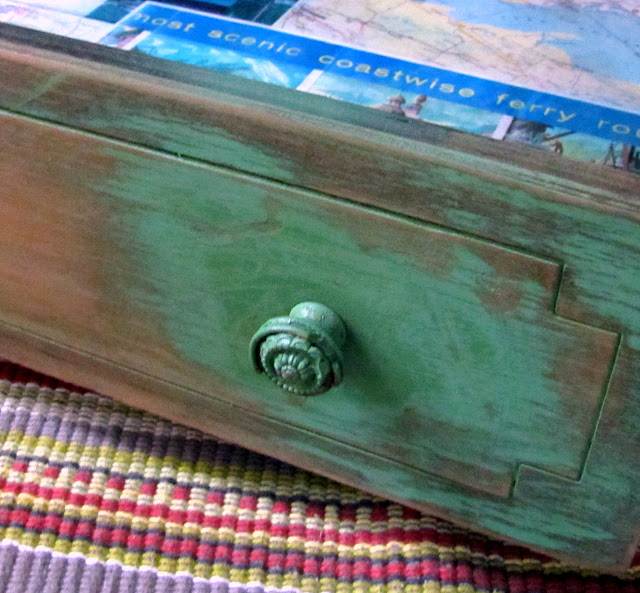 Что интересного можно сделать из старых вещей