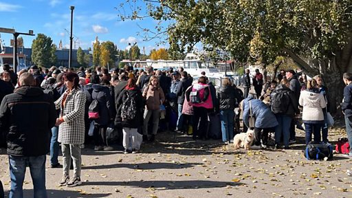 Путин объявил о введении военного положения в аннексированных регионах Украины