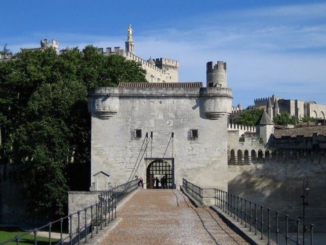 Древний Авиньон: город римских пап во французском Провансе