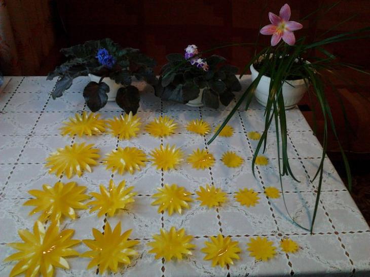 Георгины из пластиковых бутылок