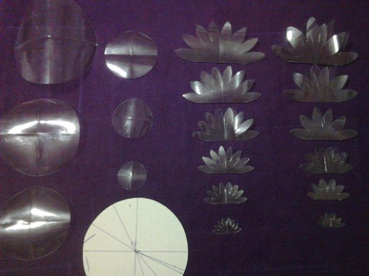 Георгины из пластиковых бутылок