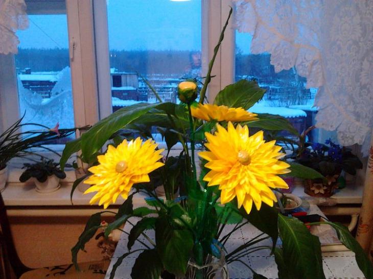 Георгины из пластиковых бутылок