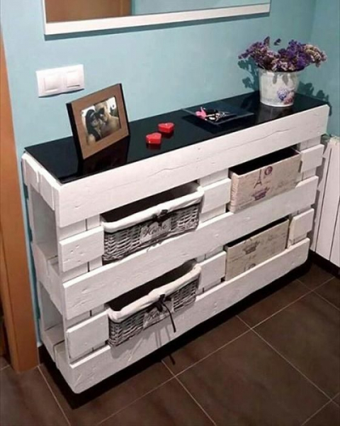 Интересные идеи мебели из паллет