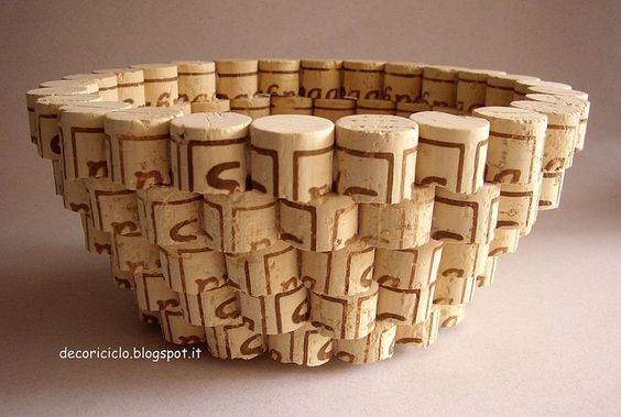 Интересные штучки из винных пробок своими руками