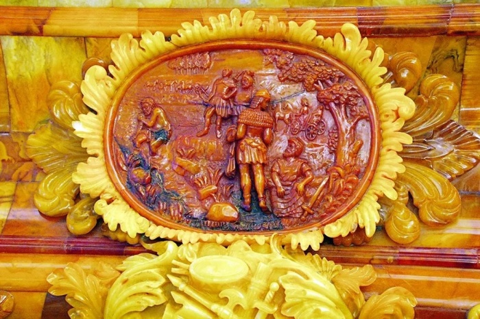 Янтарная комната: потерянный символ русско-германских отношений