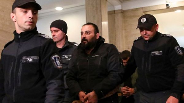 Операция "Коготь-меч": Турция нанесла авиаудары по курдским территориям
