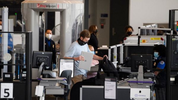 В Британии могут отменить ограничения на жидкости в ручной клади