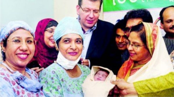 Родился 8-миллиардный житель нашей планеты. А что стало с пяти-, шести- и семимиллиардным?