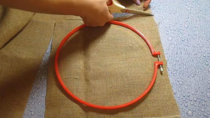 Что можно сделать из мешковины и пялец