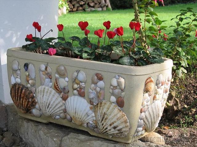 Декорируем цветочные горшки сами