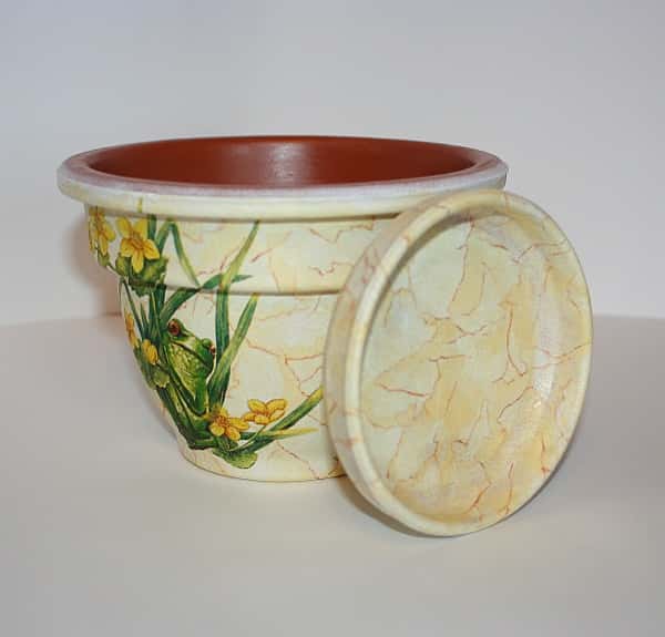 Декорируем цветочные горшки сами