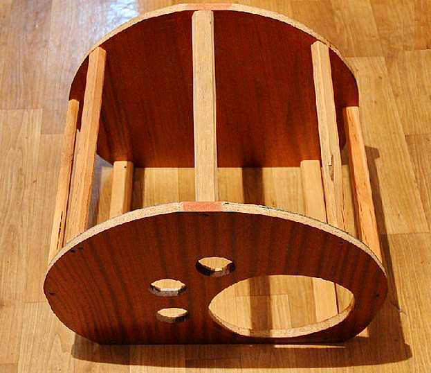 Делаем дом для кошки своими руками