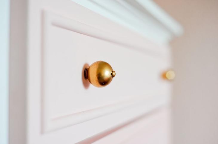 Эффект омбре при покраске комода