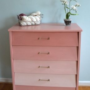 Эффект омбре при покраске комода