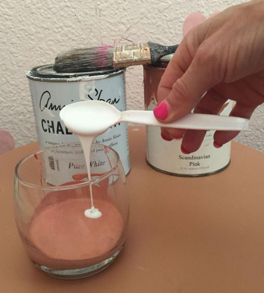 Эффект омбре при покраске комода