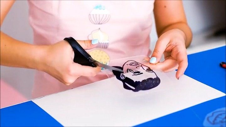 Модные значки своими руками