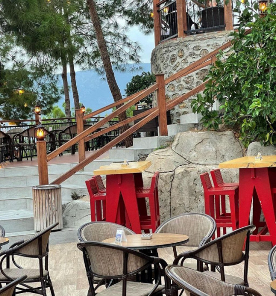 Мокрицы, литры апероля и физические нагрузки: противоречивый отзыв об отдыхе в Аланье