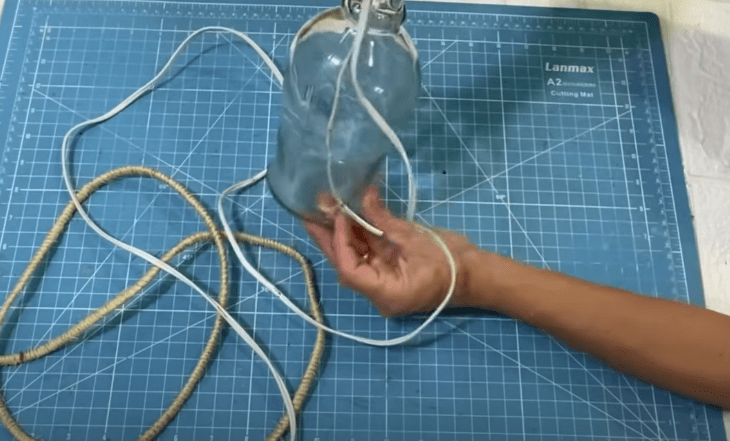 Необычная переделка обычной бутылки