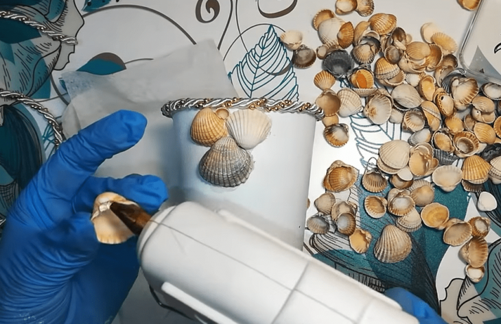 Оригинальная переделка обычного стакана