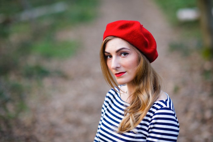 «Руссо туристо»: 6 советов, как одеваться в путешествии, чтобы не выглядеть туристом