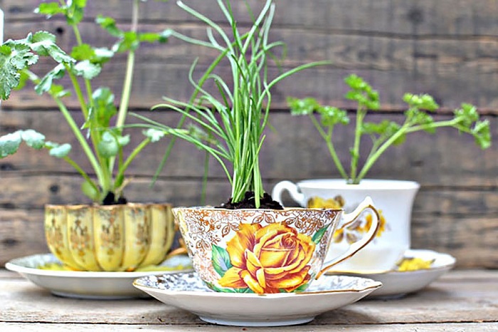 16 идей использования старого сервиза или ненужных чашек для декора дома