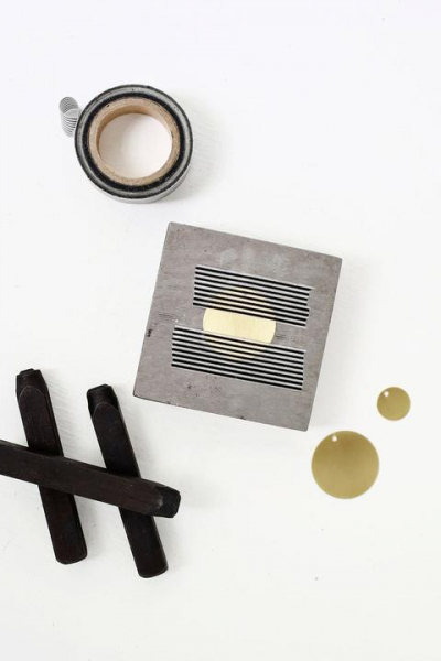 Делаем ошейник с медальоном