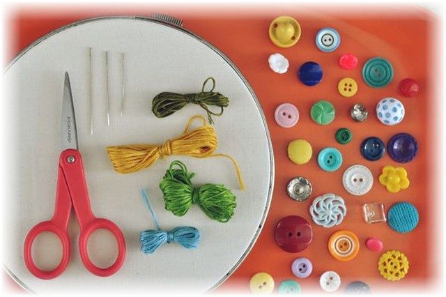 Интересные идеи из пуговиц