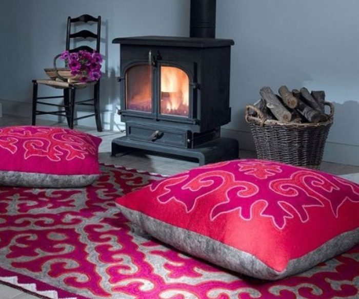 Как с помощью подушек преобразить интерьер