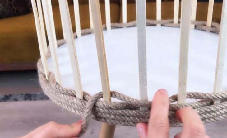 Креативная идея использования старого табурета