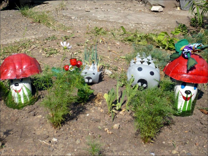 Поделки из пластиковых бутылок: делаем оригинальные украшения своими руками