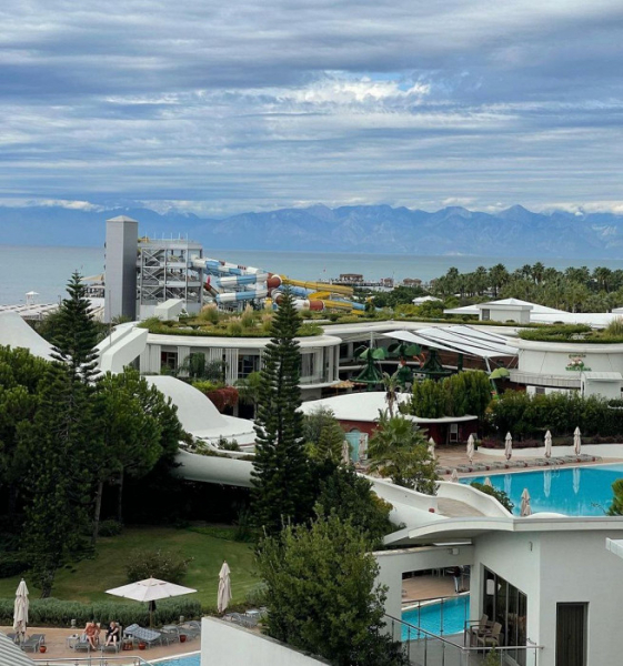 «Пожалели, что полетели без сына»: восторженный отзыв об отеле в Белеке