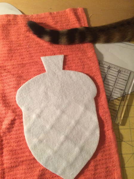 Прихватка в виде желудя своими руками