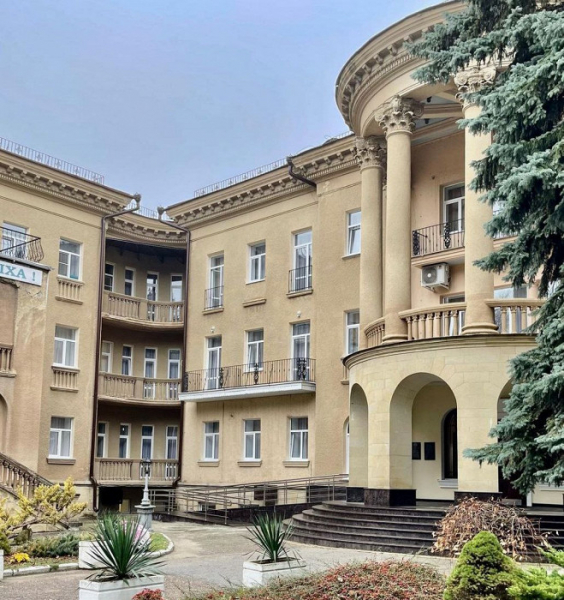 Роскошные интерьеры, качественные процедуры и «единственный неприятный момент»: отзыв об отдыхе в Ессентуках