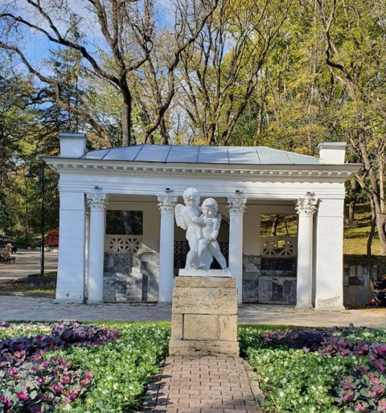 Роскошные интерьеры, качественные процедуры и «единственный неприятный момент»: отзыв об отдыхе в Ессентуках