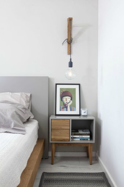 Всё под рукой: 19 красивых прикроватных тумбочек и столиков